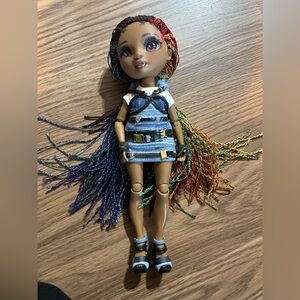 Rainbow High Rockstar Vanessa Tempo